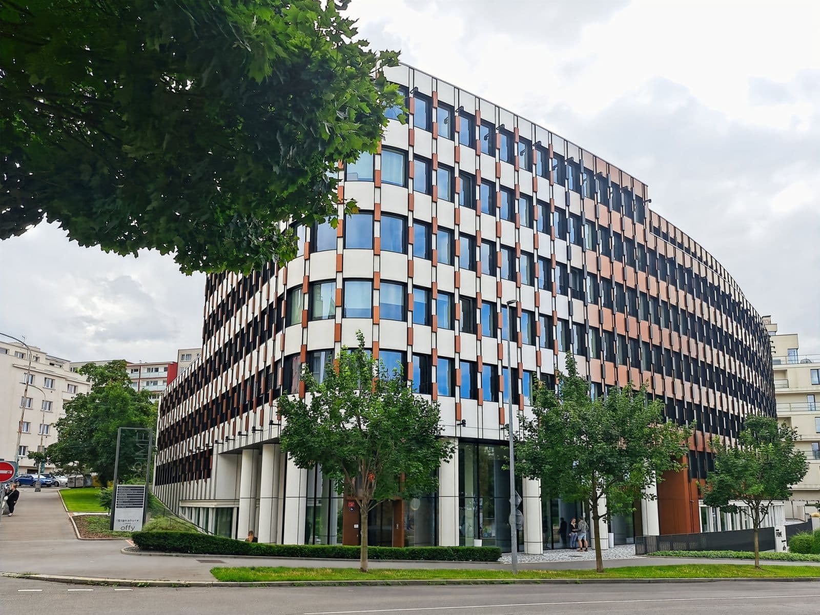 Prenájom kancelárie 110 m², Lomnického, Praha, Praha Prenájom kancelárie 110 m², Lomnického, Praha, Praha