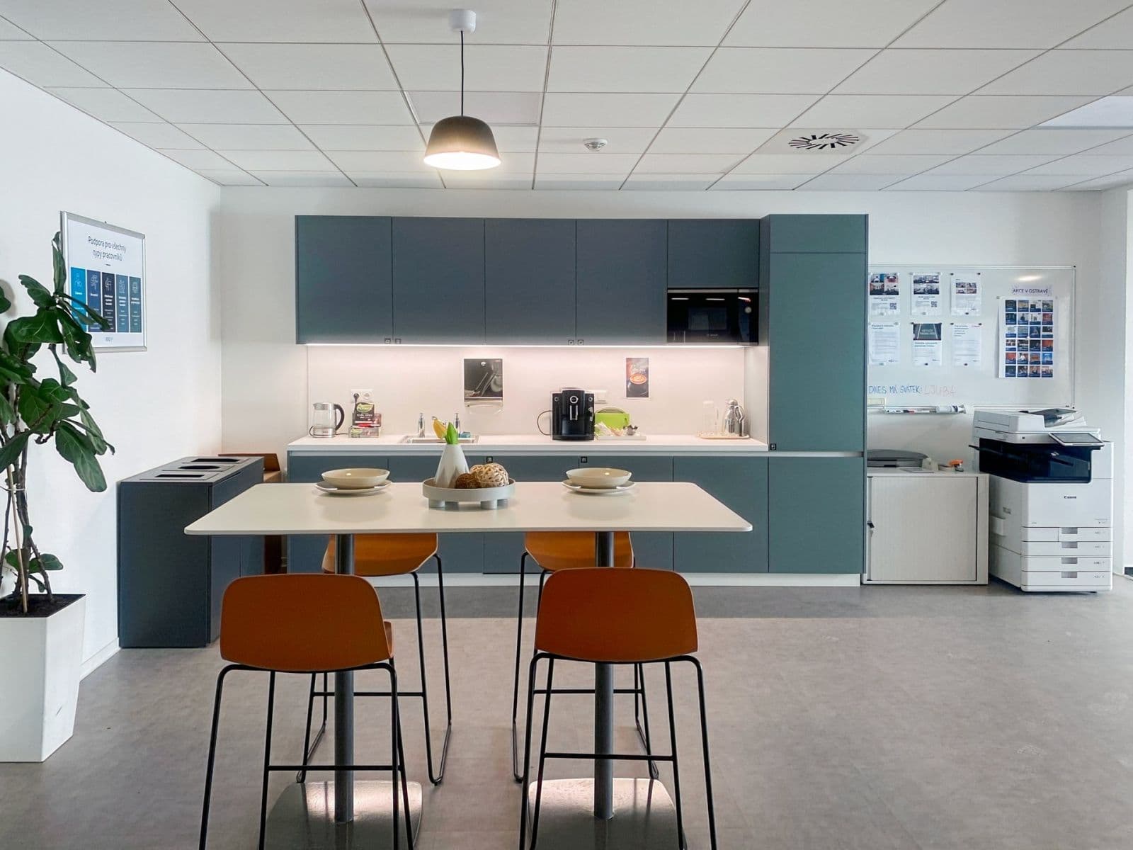 Prenájom kancelárie 120 m², 28. října, Ostrava, Moravskoslezský kraj Prenájom kancelárie 120 m², 28. října, Ostrava, Moravskoslezský kraj