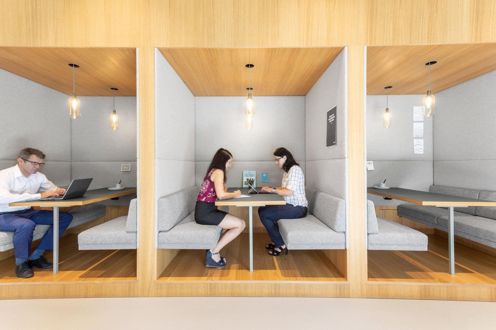 Prenájom kancelárie 60 m², Karolinská, Praha, Praha Prenájom kancelárie 60 m², Karolinská, Praha, Praha