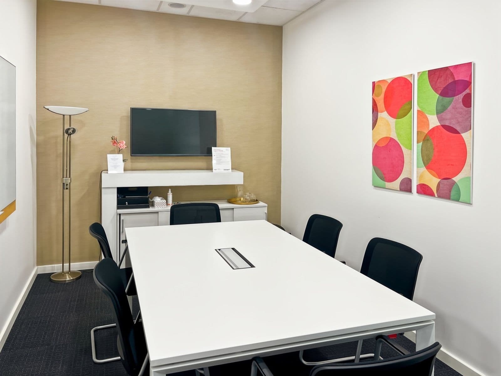 Prenájom kancelárie 75 m², náměstí I. P. Pavlova, Praha, Praha Prenájom kancelárie 75 m², náměstí I. P. Pavlova, Praha, Praha