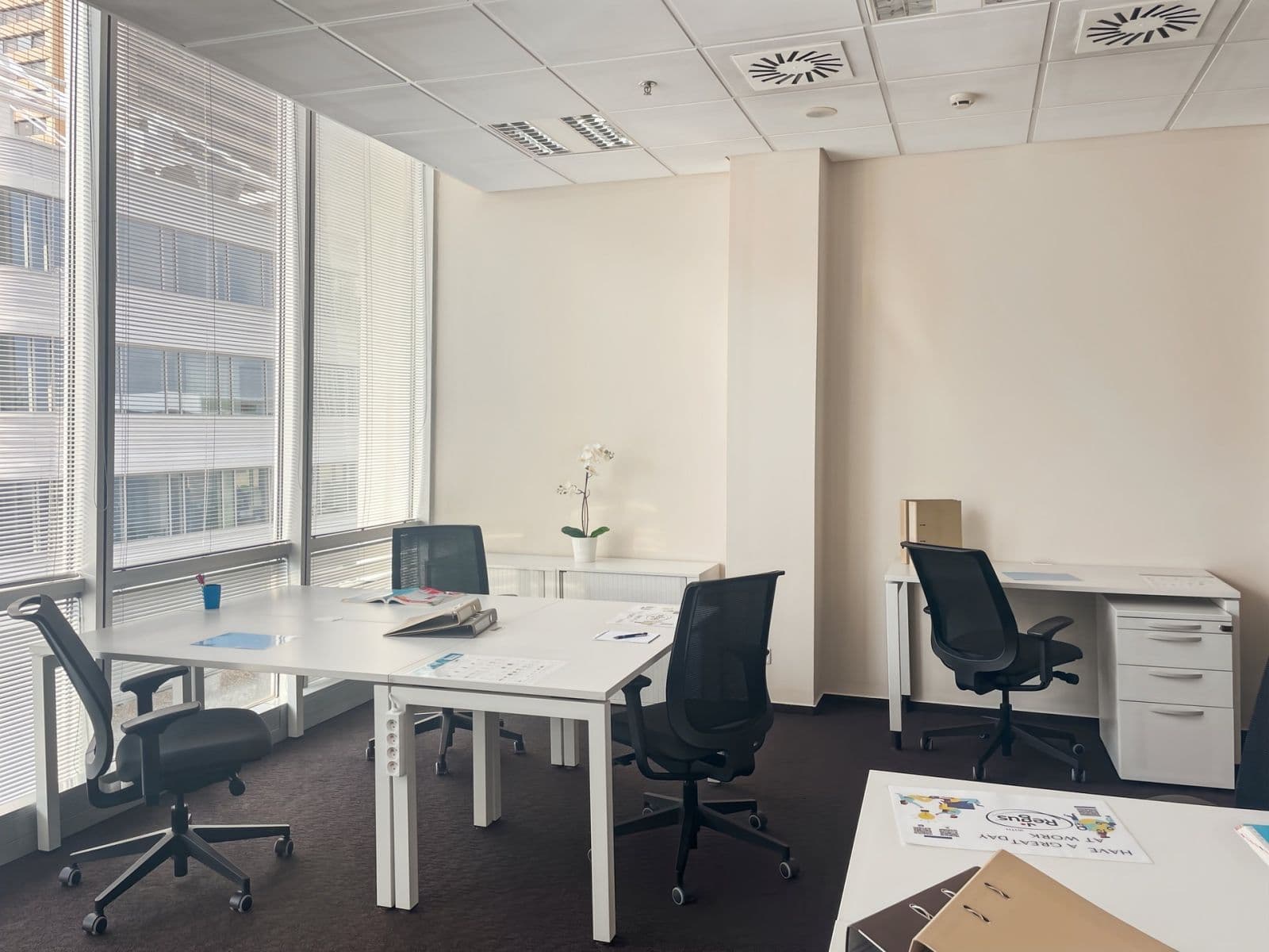 Prenájom kancelárie 110 m², Na Strži, Praha, Praha Prenájom kancelárie 110 m², Na Strži, Praha, Praha