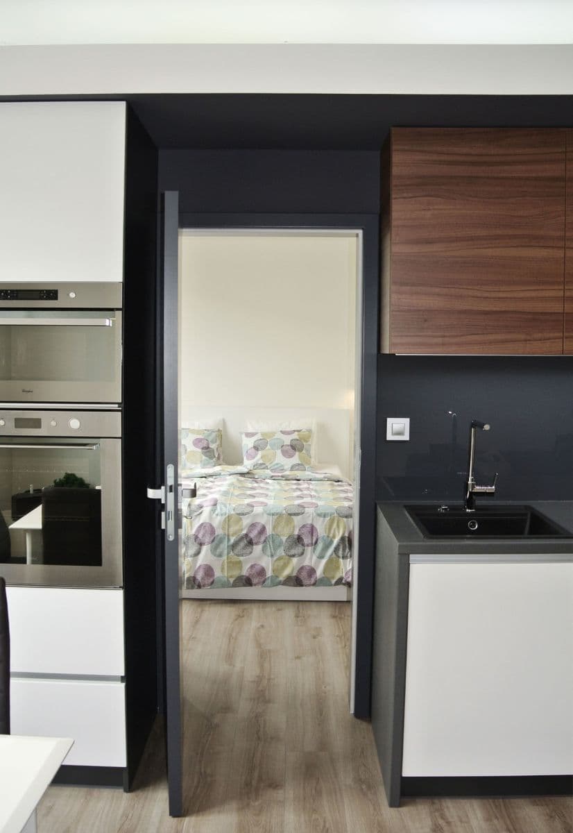 Predaj domu 90 m², pozemek 500 m², náměstí Jana Palacha, Praha, Praha Predaj domu 90 m², pozemek 500 m², náměstí Jana Palacha, Praha, Praha