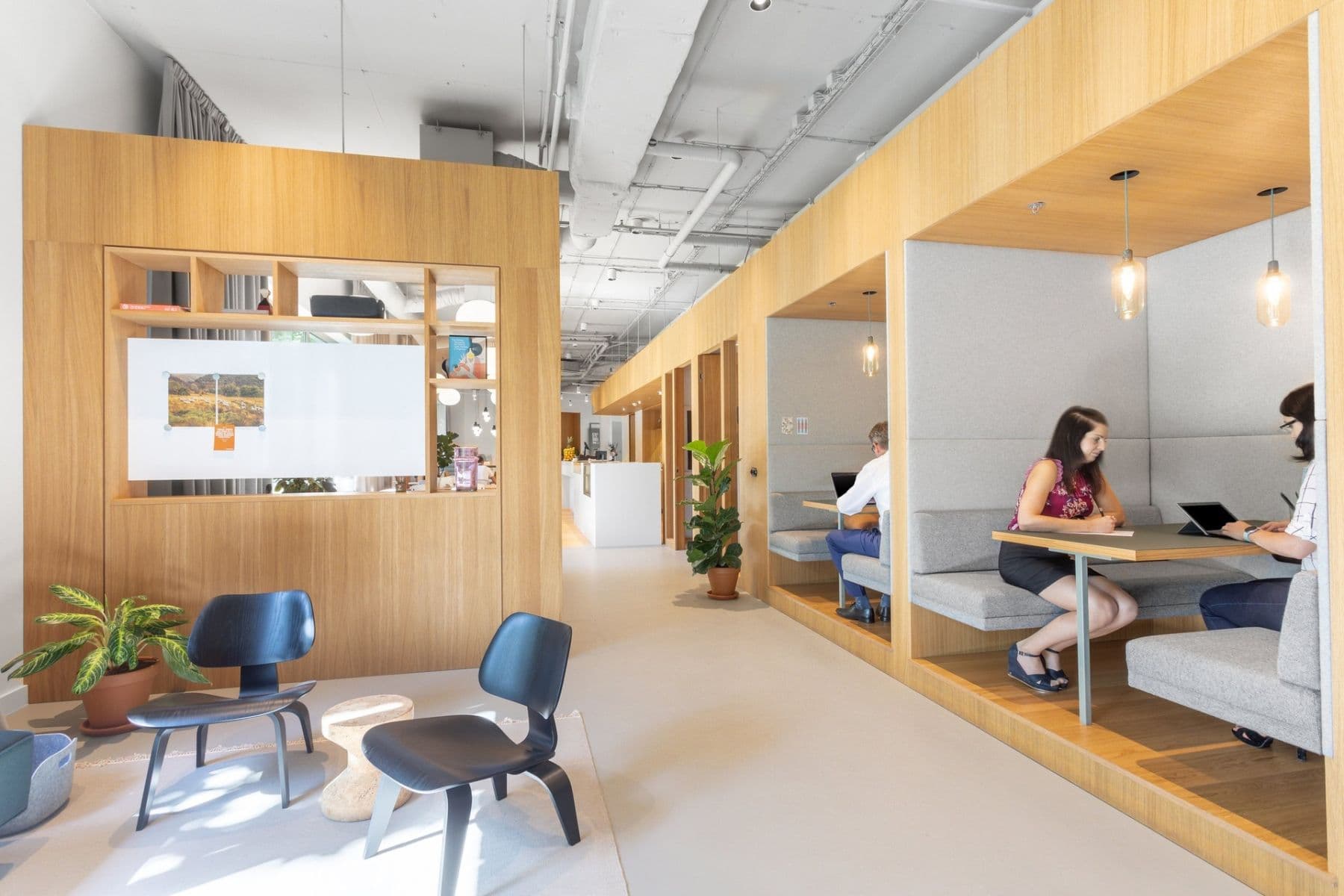 Prenájom kancelárie 75 m², Karolinská, Praha, Praha Prenájom kancelárie 75 m², Karolinská, Praha, Praha