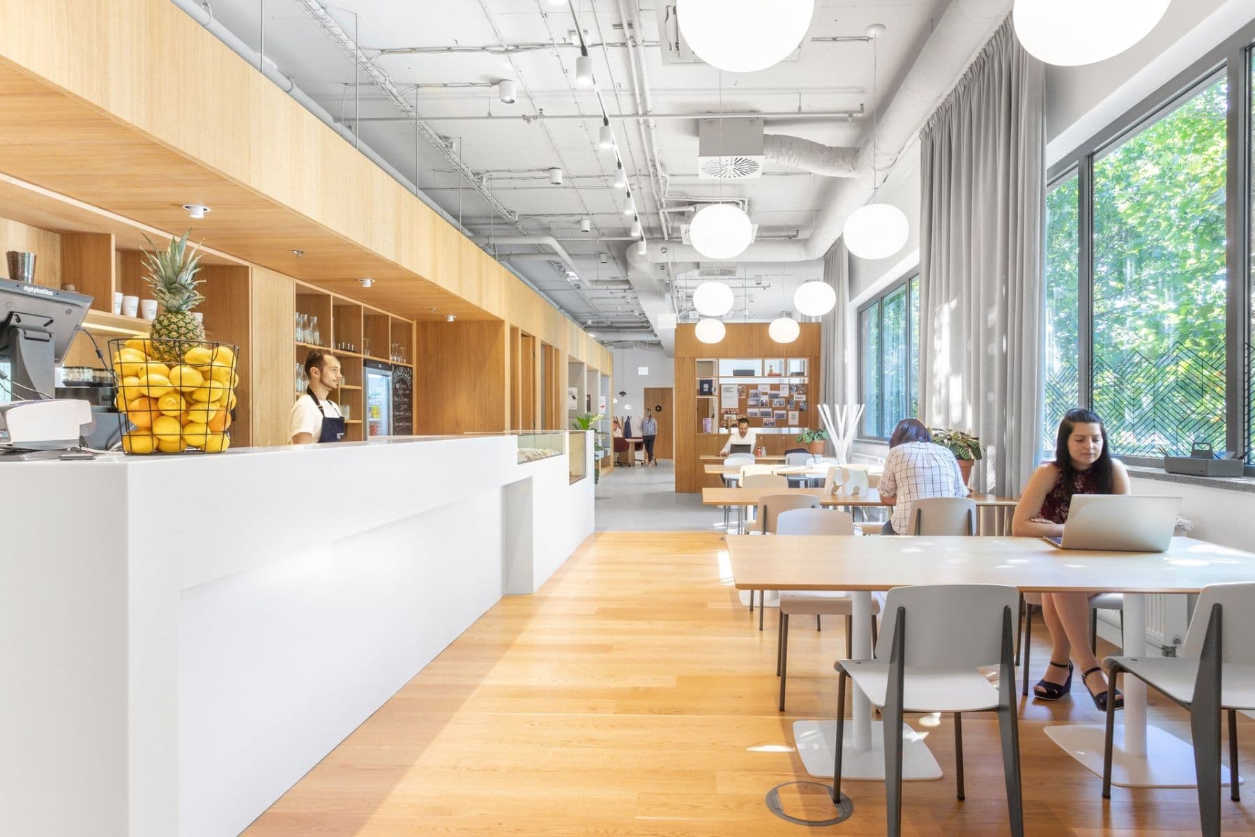 Prenájom kancelárie 60 m², Karolinská, Praha, Praha Prenájom kancelárie 60 m², Karolinská, Praha, Praha