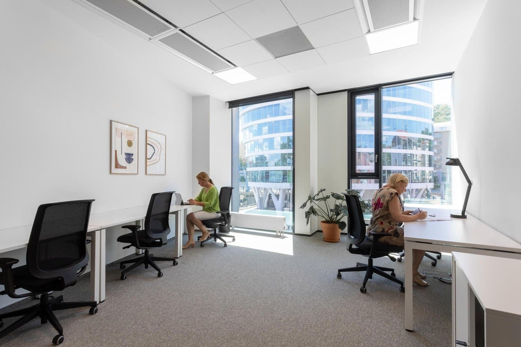 Prenájom kancelárie 60 m², Plzeňská, Praha, Praha Prenájom kancelárie 60 m², Plzeňská, Praha, Praha