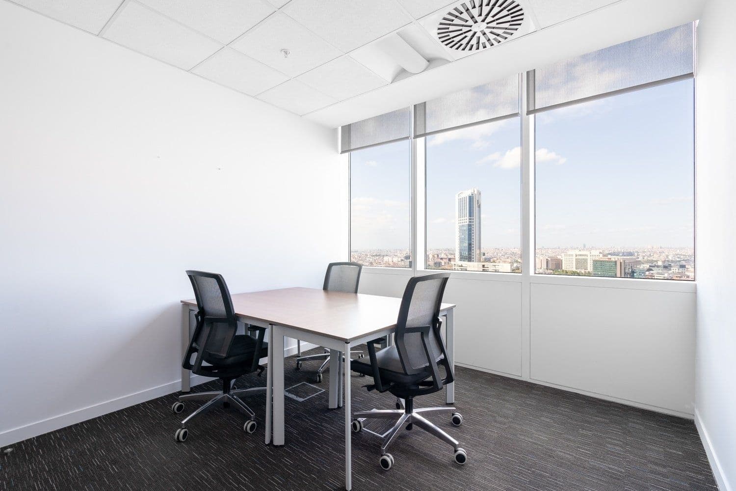 Prenájom kancelárie 60 m², Rohanské nábřeží, Praha, Praha Prenájom kancelárie 60 m², Rohanské nábřeží, Praha, Praha