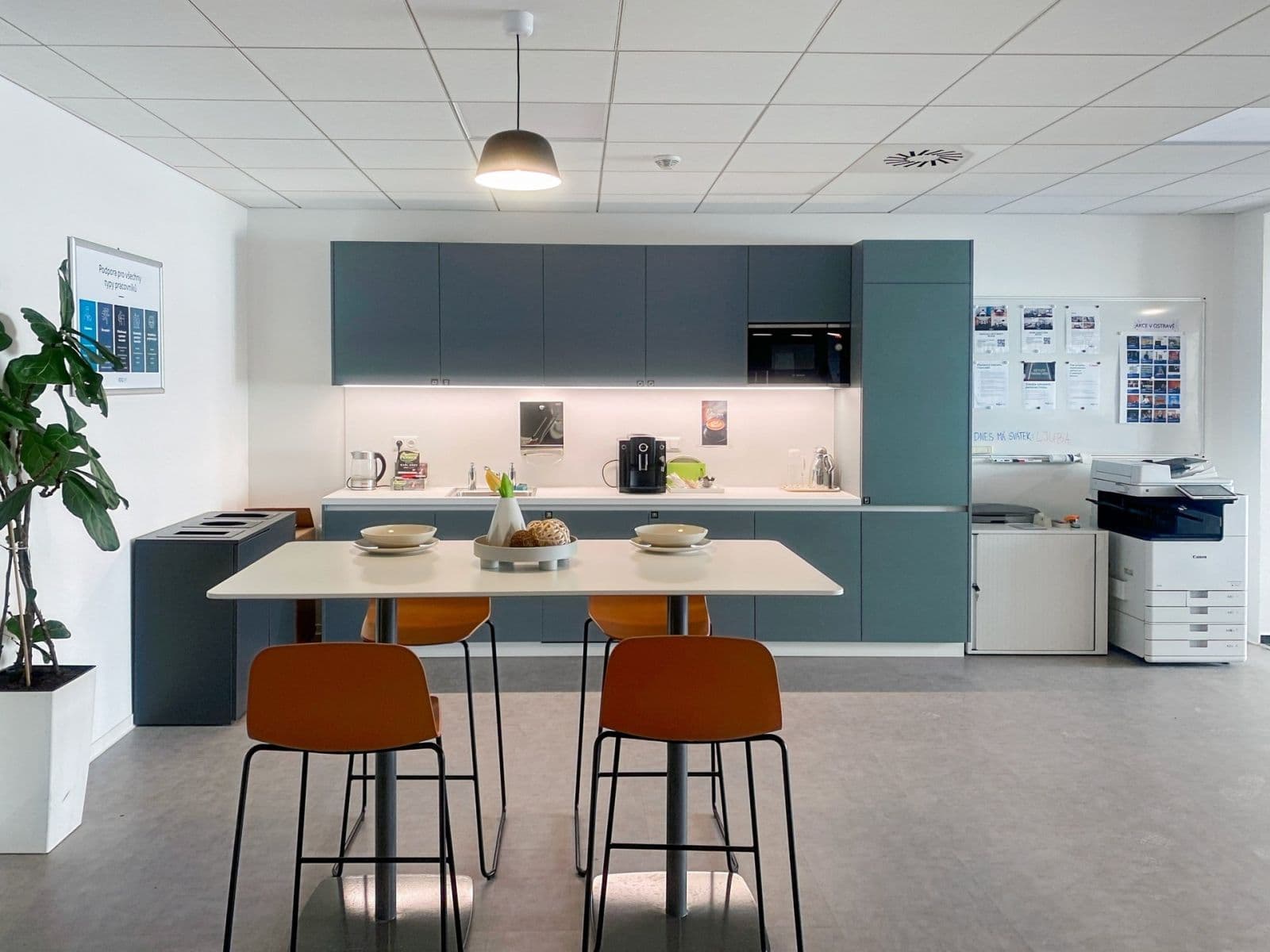 Prenájom kancelárie 50 m², 28. října, Ostrava, Moravskoslezský kraj Prenájom kancelárie 50 m², 28. října, Ostrava, Moravskoslezský kraj