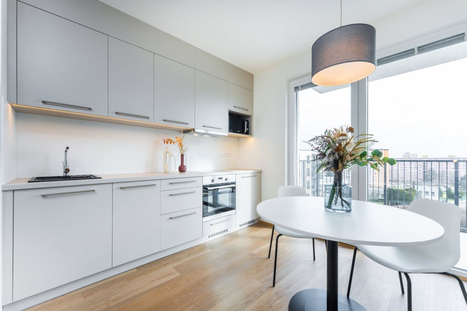 Prenájom bytu 1-izbový 39 m², Františka Kováříka, Plzeň, Plzeňský kraj Prenájom bytu 1-izbový 39 m², Františka Kováříka, Plzeň, Plzeňský kraj